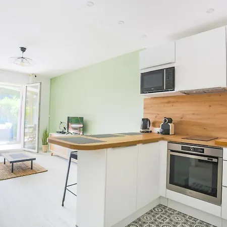 Beau T2 Dans Avec Piscine Apartamento