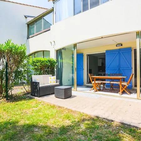 Beau T2 Dans Avec Piscine Mandelieu